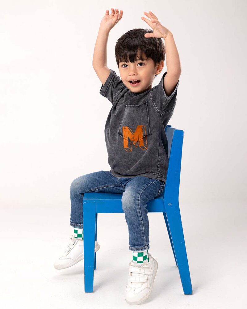 تيشرت راوند بطبعة حرف M — Stedrino Kids Wear - ستدرينو كيدز وير kids wear