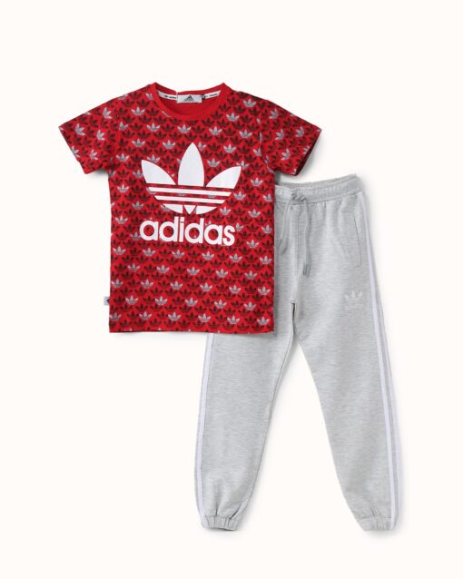 ترنج أطفال بطبعة "Adidas"
