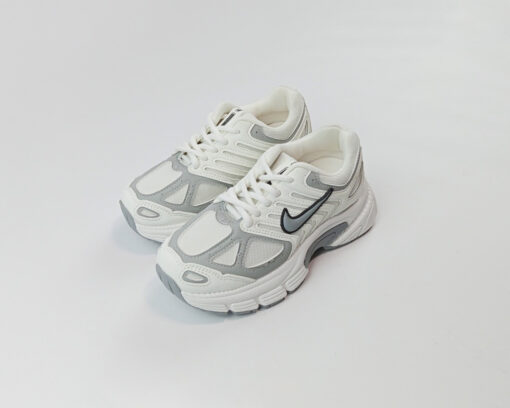 كوتشى بناتي رياضي  nike
